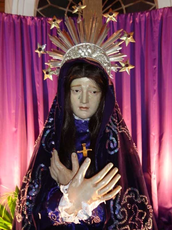 Imagem de Nossa Senhora da Soledade sofrendo de saudades na Igreja de Baependi