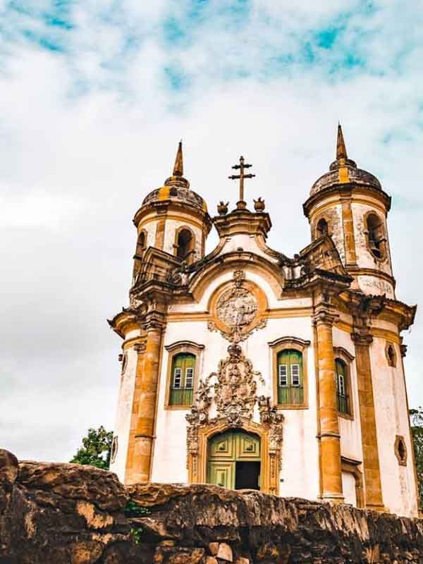 Fachada da Igreja São Francisco de Assis em Ouro Preto