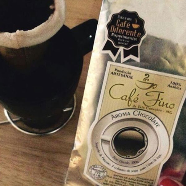 Café com aroma chocolate passado na hora