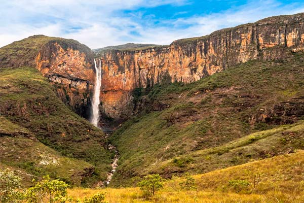 Cachoeira do Tabuleiro queda d'agua